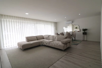 Moradia T3 para Venda em Esporões