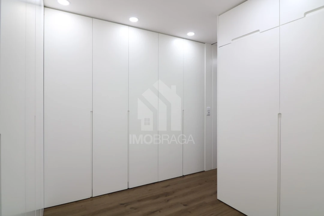 Moradia T3 para Venda em Esporões Foto 14