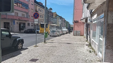 Loja para Arrendamento em Venteira