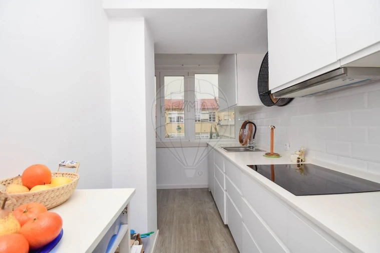 Apartamento T1 para Venda em Encosta do Sol Foto 10