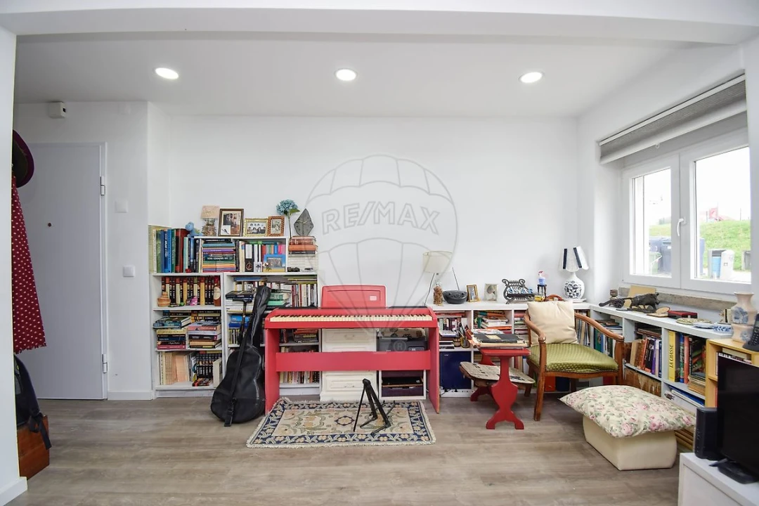 Apartamento T1 para Venda em Encosta do Sol Foto 3