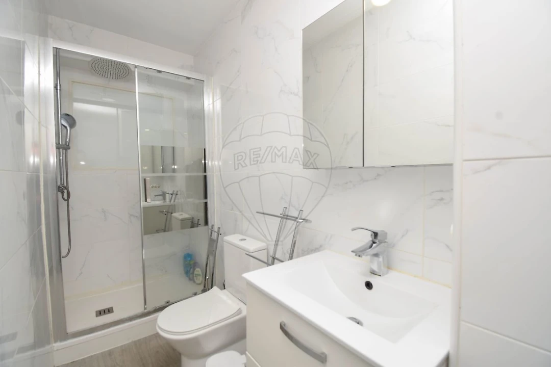 Apartamento T1 para Venda em Encosta do Sol Foto 6