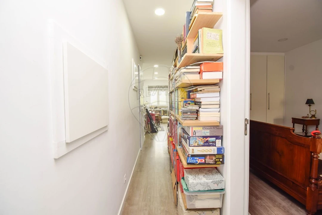 Apartamento T1 para Venda em Encosta do Sol Foto 1