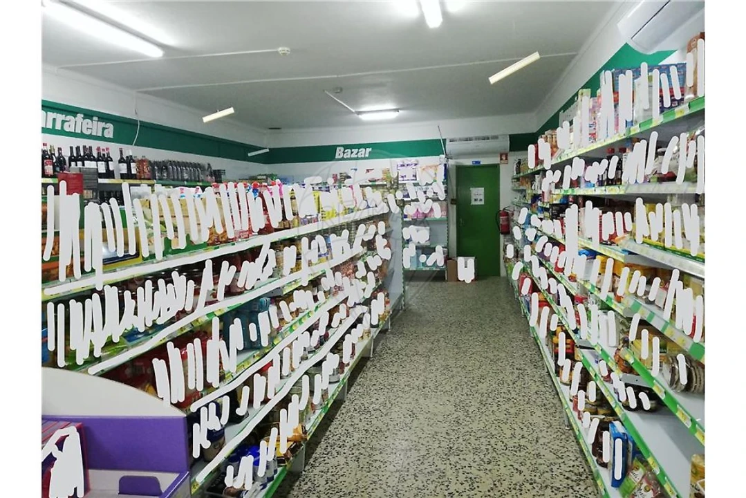 Loja para Venda em São Vicente do Paul e Vale de Figueira Foto 2