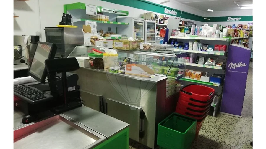 Loja para Venda em São Vicente do Paul e Vale de Figueira