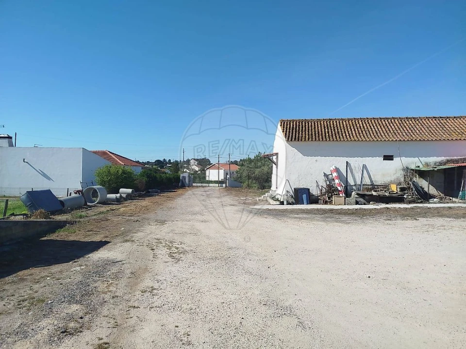 Moradia T2 para Venda em Vale da Pedra Foto 6