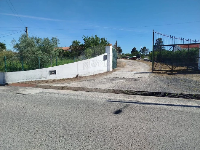 Moradia T2 para Venda em Vale da Pedra Foto 5