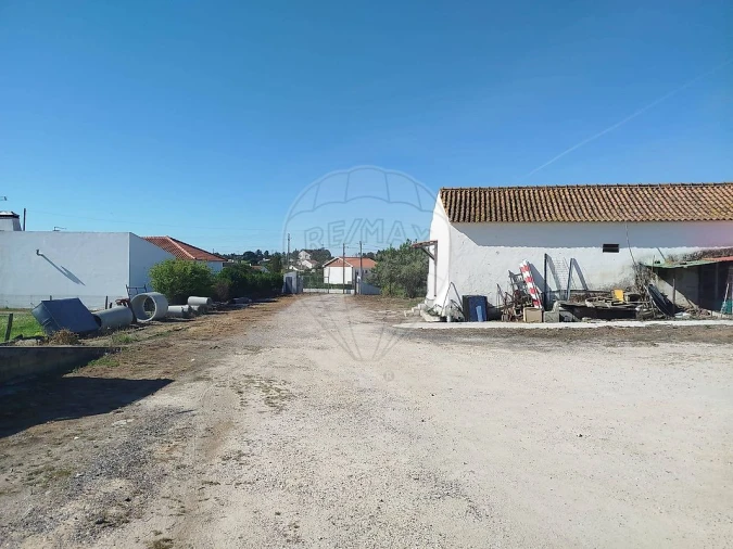 Moradia T2 para Venda em Vale da Pedra Foto 6