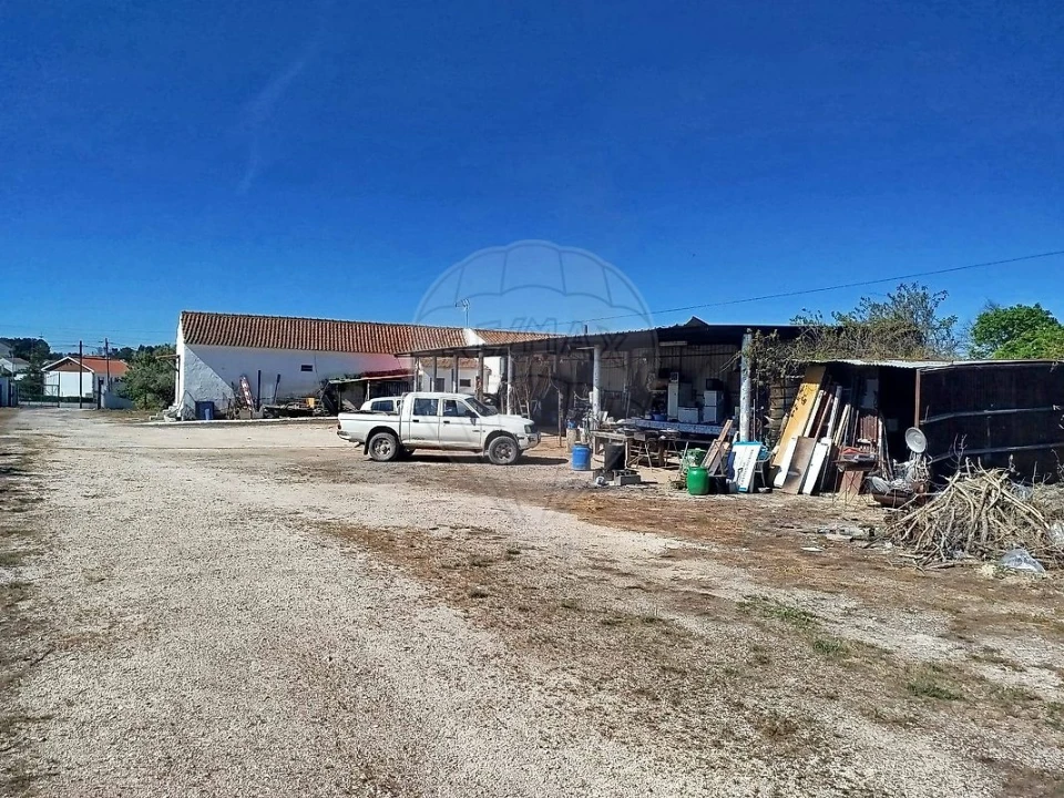 Moradia T2 para Venda em Vale da Pedra Foto 7