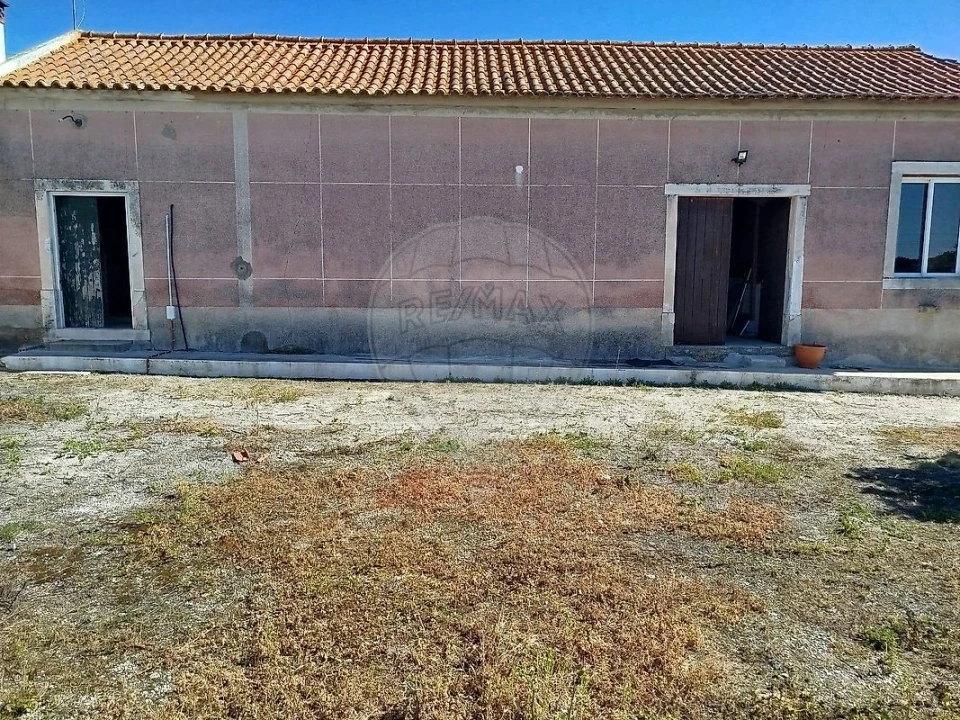 Moradia T2 para Venda em Vale da Pedra Foto 10