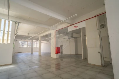 Armazém para Arrendamento em Sacavém e Prior Velho