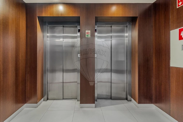 Escritório para Venda em Ramalde Foto 2