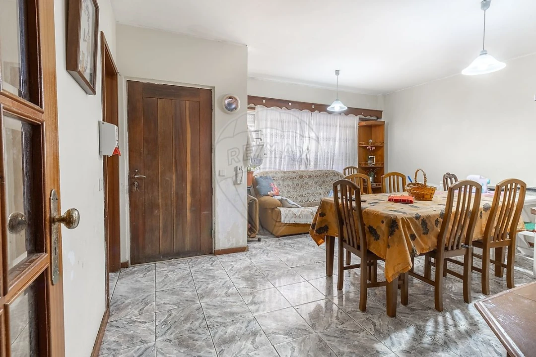 Apartamento T3 para Venda em Sandim, Olival, Lever e Crestuma Foto 4
