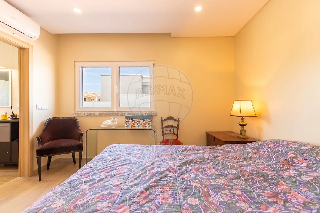 Moradia T3 para Venda em Silveira Foto 24