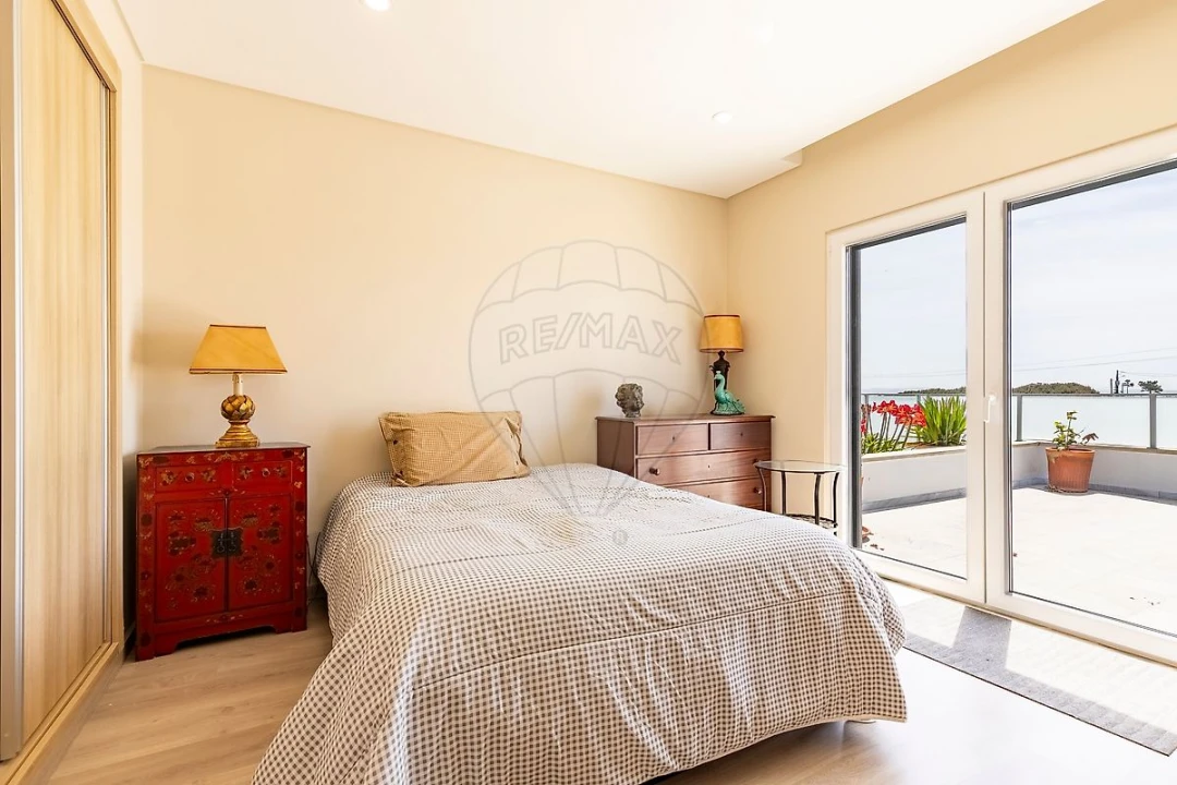 Moradia T3 para Venda em Silveira Foto 13