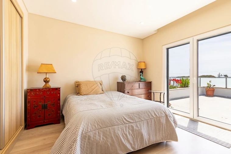 Moradia T3 para Venda em Silveira Foto 13