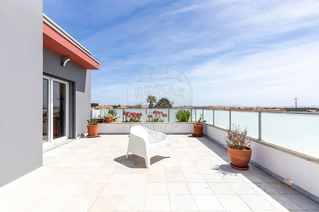 Moradia T3 para Venda em Silveira Foto 18