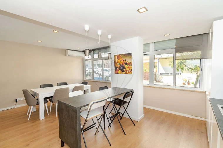 Apartamento T2 para Arrendamento em Santa Iria de Azoia, São João da Talha e Bobadela Foto 2