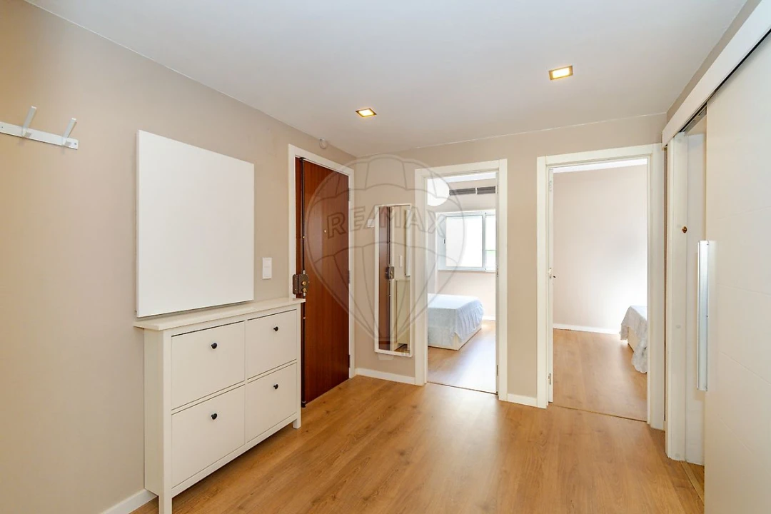 Apartamento T2 para Arrendamento em Santa Iria de Azoia, São João da Talha e Bobadela Foto 11