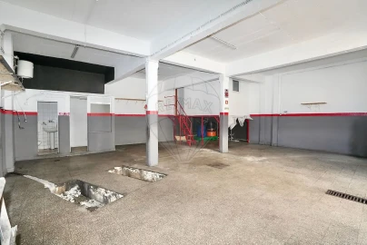 Armazém para Venda em Vila Franca de Xira