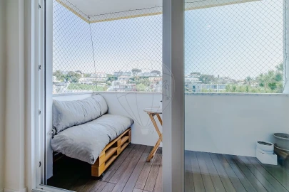 Apartamento T2 para Venda em Oeiras e São Julião da Barra, Paço de Arcos e Caxias