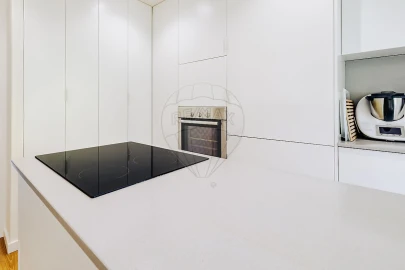 Apartamento T2 para Venda em Oeiras e São Julião da Barra, Paço de Arcos e Caxias