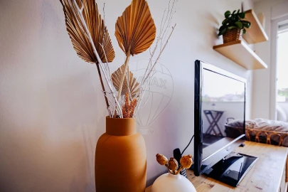 Apartamento T2 para Venda em Oeiras e São Julião da Barra, Paço de Arcos e Caxias