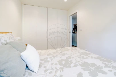 Apartamento T2 para Venda em Oeiras e São Julião da Barra, Paço de Arcos e Caxias