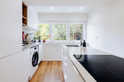 Apartamento T2 para Venda em Oeiras e São Julião da Barra, Paço de Arcos e Caxias