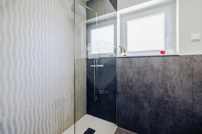 Apartamento T2 para Venda em Oeiras e São Julião da Barra, Paço de Arcos e Caxias