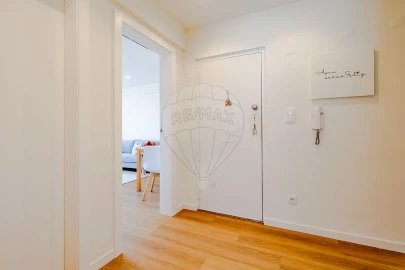 Apartamento T2 para Venda em Oeiras e São Julião da Barra, Paço de Arcos e Caxias