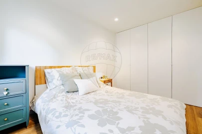 Apartamento T2 para Venda em Oeiras e São Julião da Barra, Paço de Arcos e Caxias