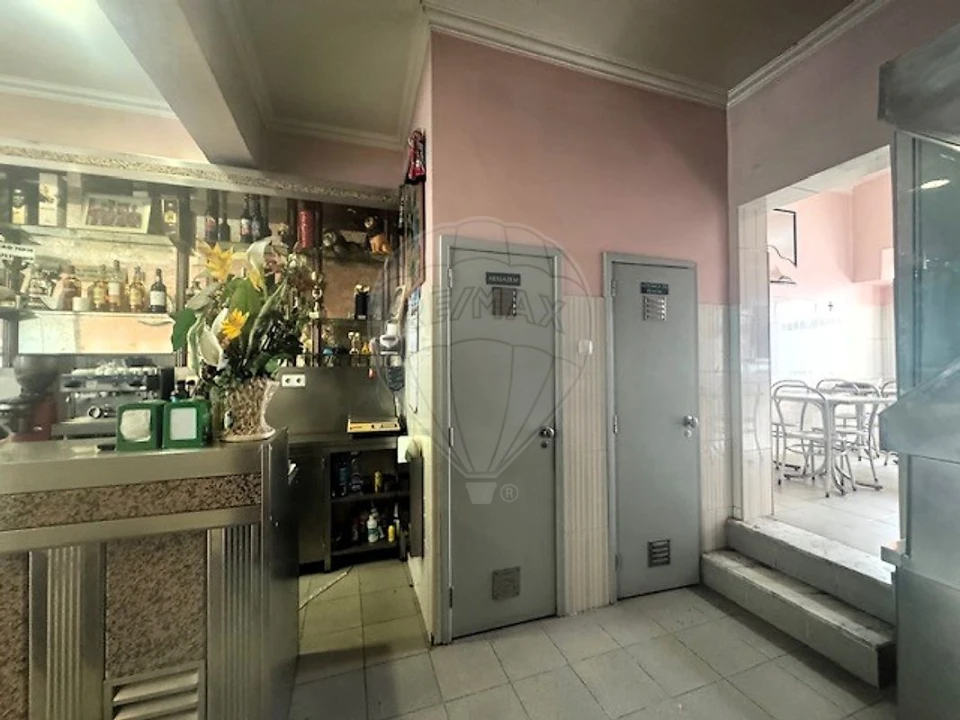 Negócio para Venda em Arroios Foto 1