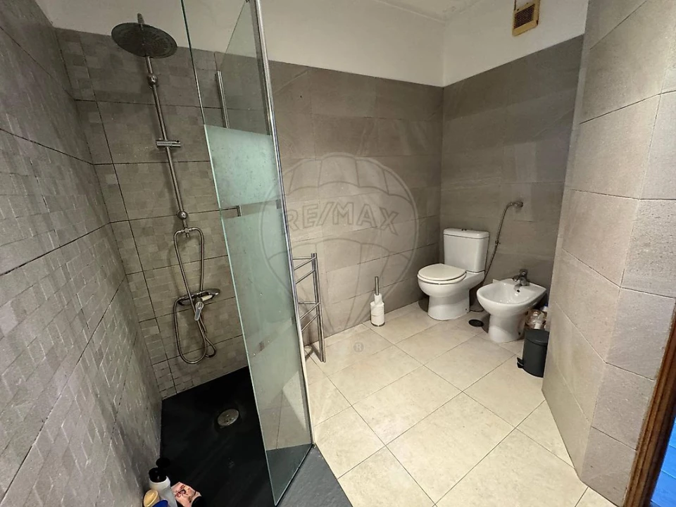 Apartamento T2 para Venda em Porto Salvo Foto 20