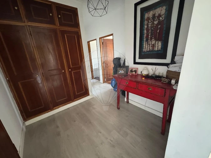 Apartamento T2 para Venda em Porto Salvo Foto 6
