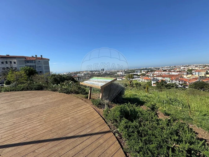 Apartamento T2 para Venda em Porto Salvo Foto 26