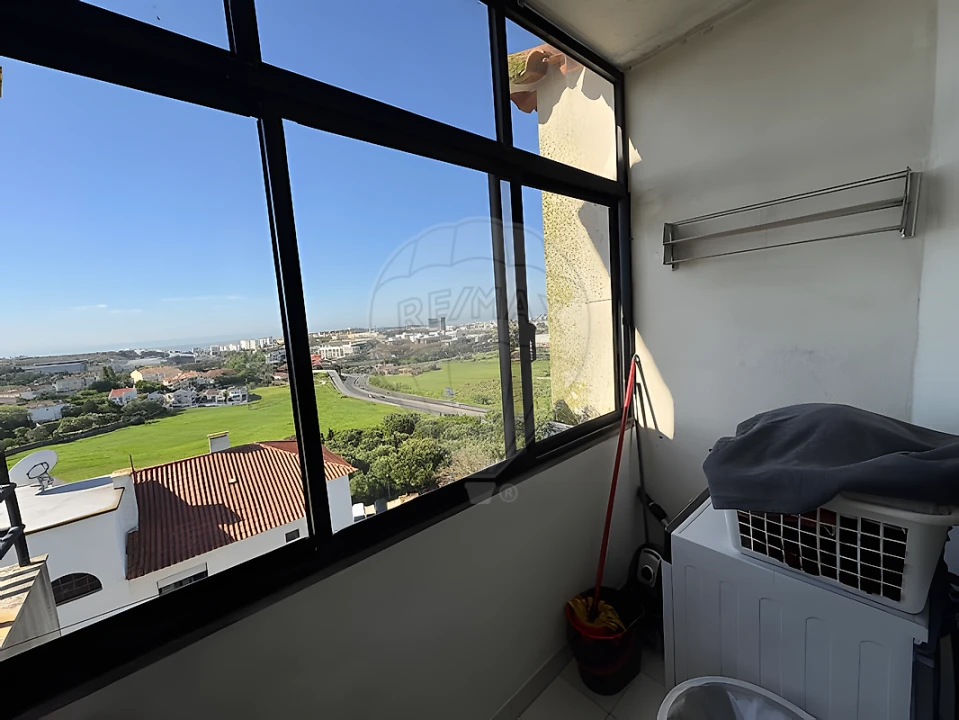 Apartamento T2 para Venda em Porto Salvo Foto 8