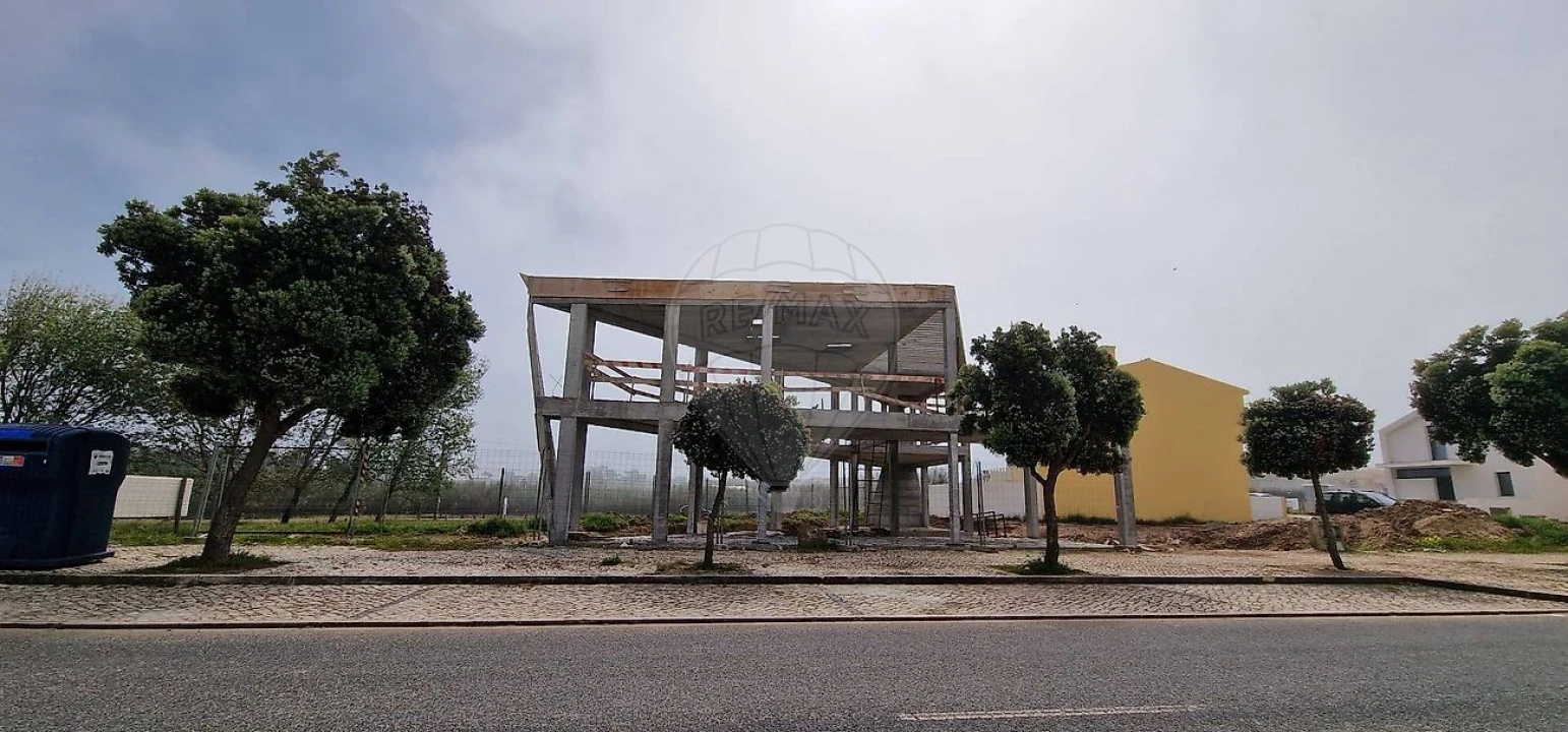 Moradia T3 para Venda em Silveira Foto 6