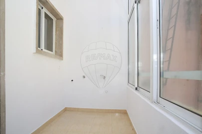 Apartamento T2 para Venda em Carregado e Cadafais