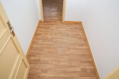 Apartamento T2 para Venda em Carregado e Cadafais