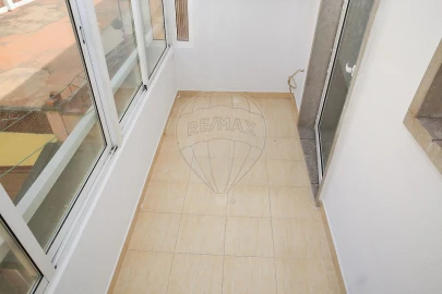 Apartamento T2 para Venda em Carregado e Cadafais