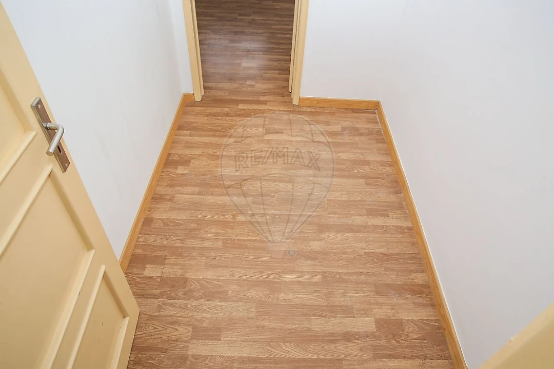 Apartamento T2 para Venda em Carregado e Cadafais Foto 7