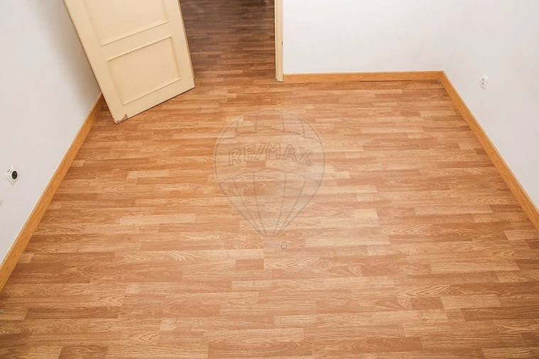 Apartamento T2 para Venda em Carregado e Cadafais Foto 5