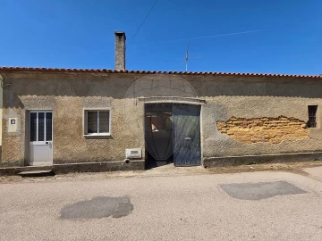 Moradia T2 para Venda em Oiã