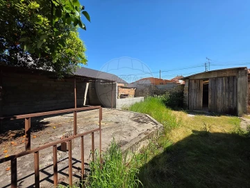 Moradia T2 para Venda em Oiã