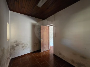 Moradia T2 para Venda em Oiã