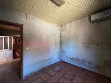 Moradia T2 para Venda em Oiã