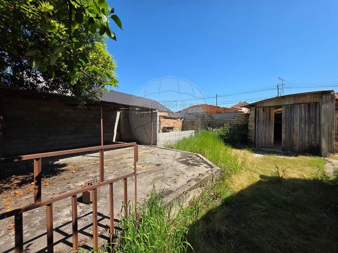 Moradia T2 para Venda em Oiã Foto 17