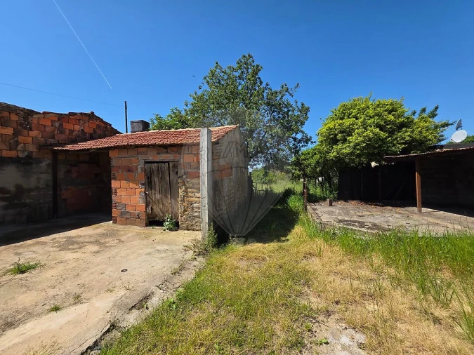 Moradia T2 para Venda em Oiã Foto 11