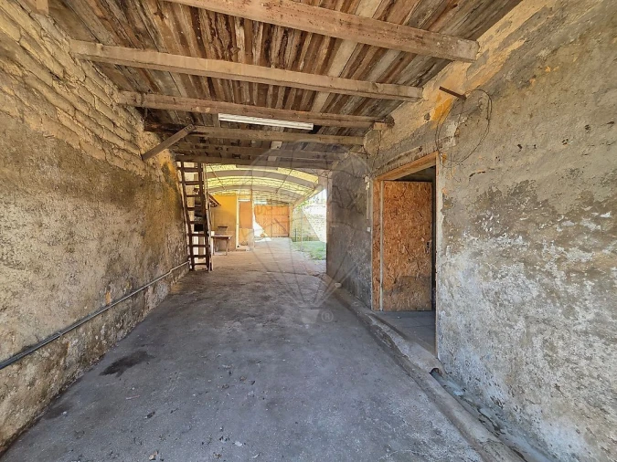 Moradia T2 para Venda em Oiã Foto 8